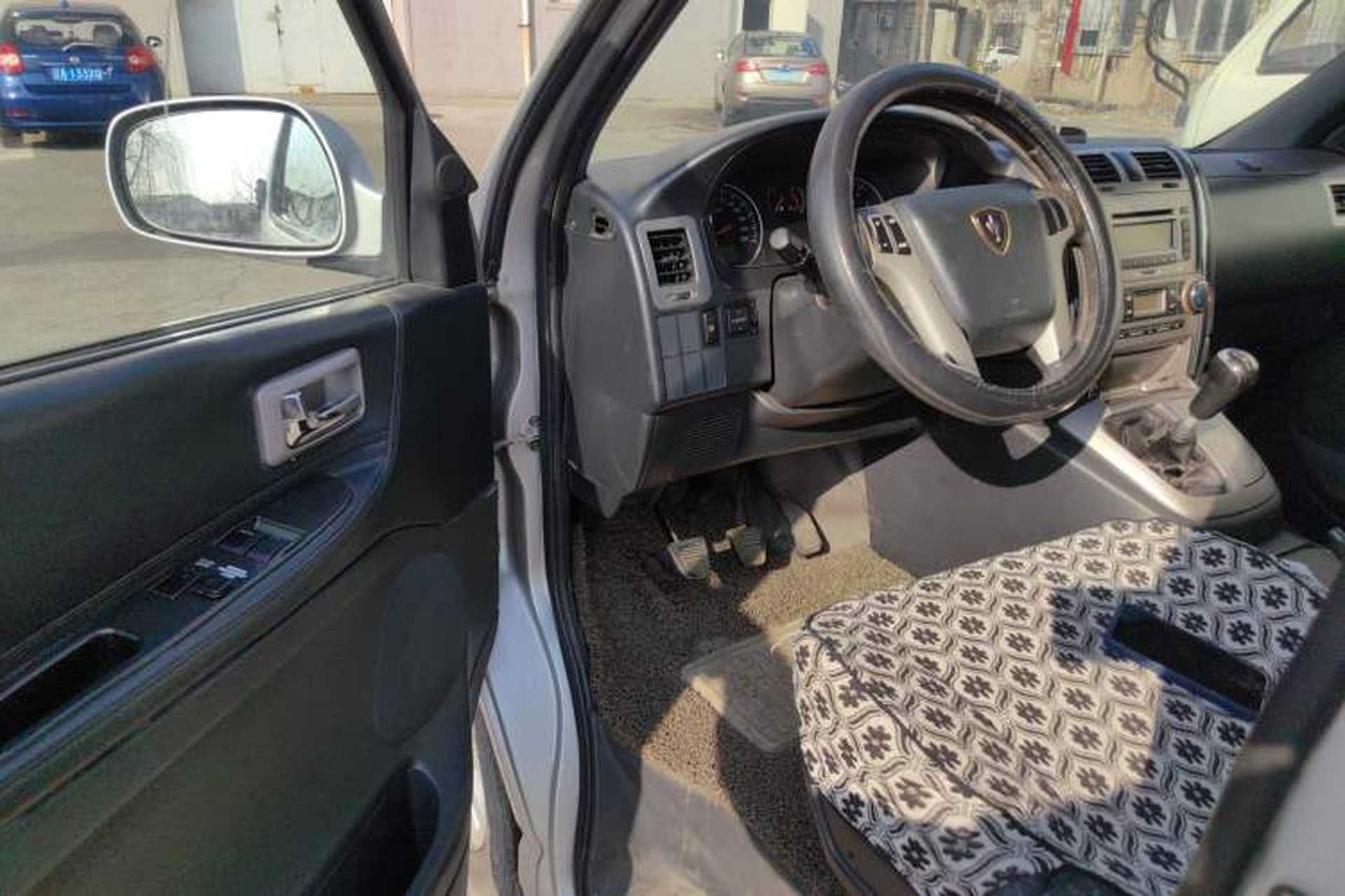 Used Jinbei Grace 2014 2.4L Standard Version Long Wheelbase 9-Seater 4RB2 Driver Seat