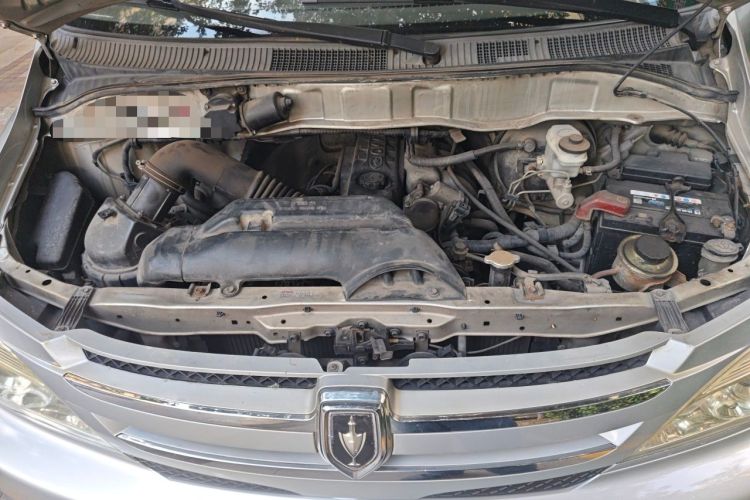 Used Jinbei Grace  Engine Bay