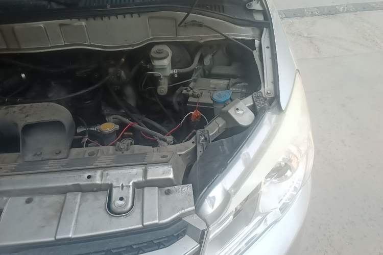 Used Jinbei Grace 2014 2.4L Standard Version Long Wheelbase 9-Seater 4RB2 Engine Bay Left