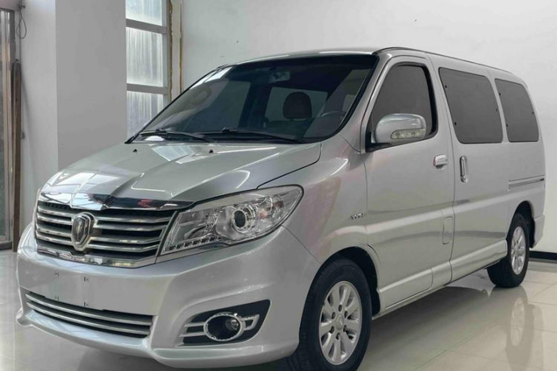 Used Jinbei Grace 2014 2.0L Luxury Short-Wheelbase 7-Seater 1TR Exterior 1