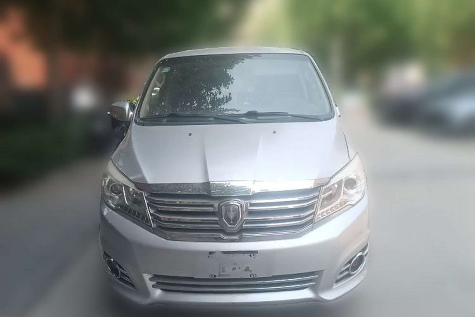 Used Jinbei Grace 2014 2.4L Standard Version Long Wheelbase 9-Seater 4RB2 Front