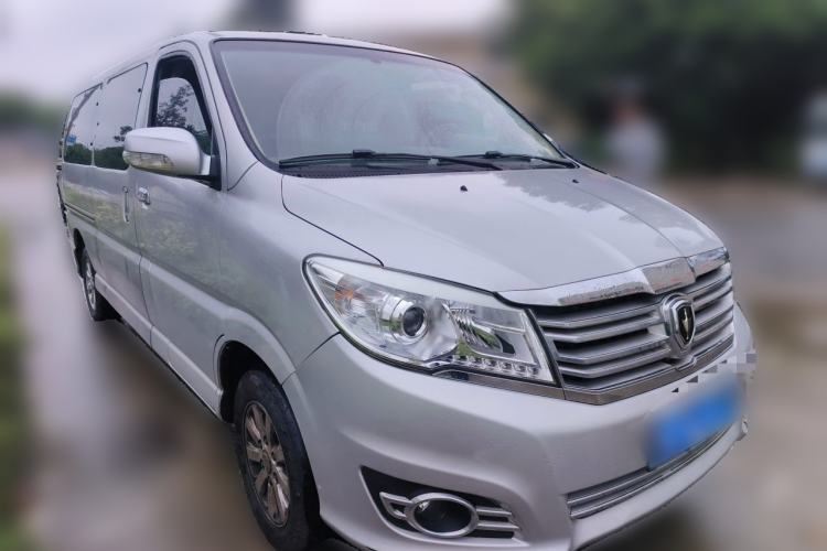 Used Jinbei Grace 2014 2.4L Luxury Model Long Wheelbase 9-Seater 4RB2 Front Right 45 Deg