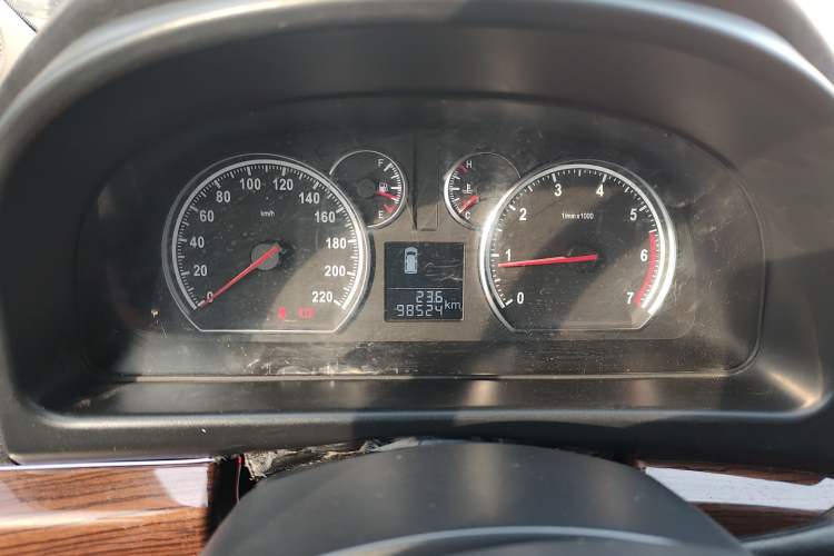 Used Jinbei Grace 2014 2.4L Standard Short-Wheelbase 7-Seater 4RB2 Instrument Cluster