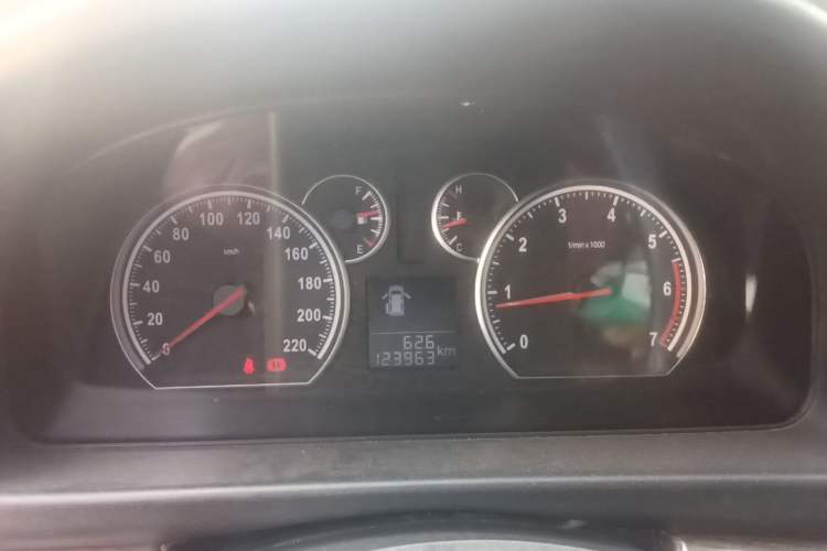Used Jinbei Grace 2014 2.4L Standard Version Long Wheelbase 9-Seater 4RB2 Instrument Cluster