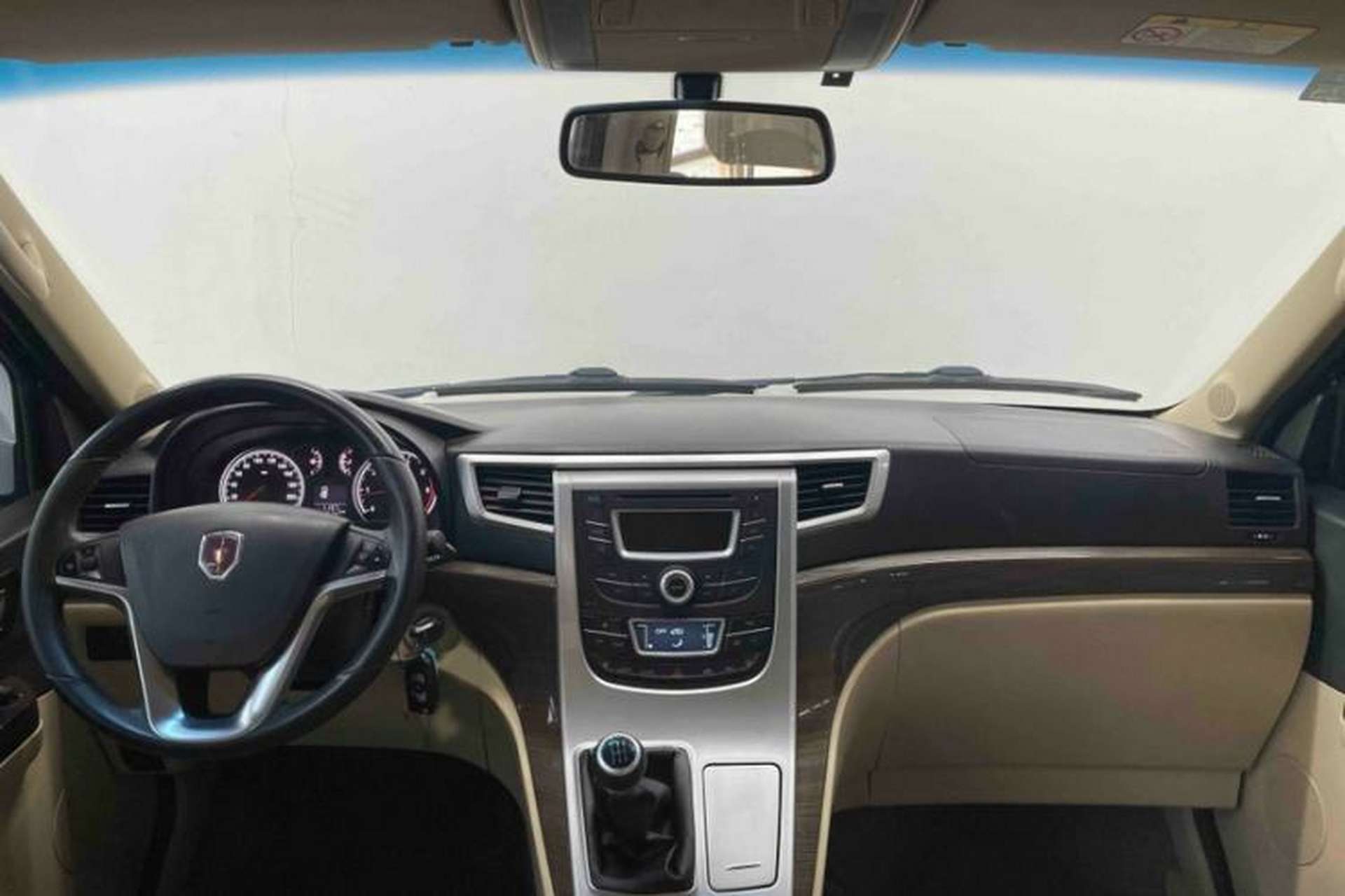 Used Jinbei Grace 2014 2.0L Luxury Short-Wheelbase 7-Seater 1TR Interior 2