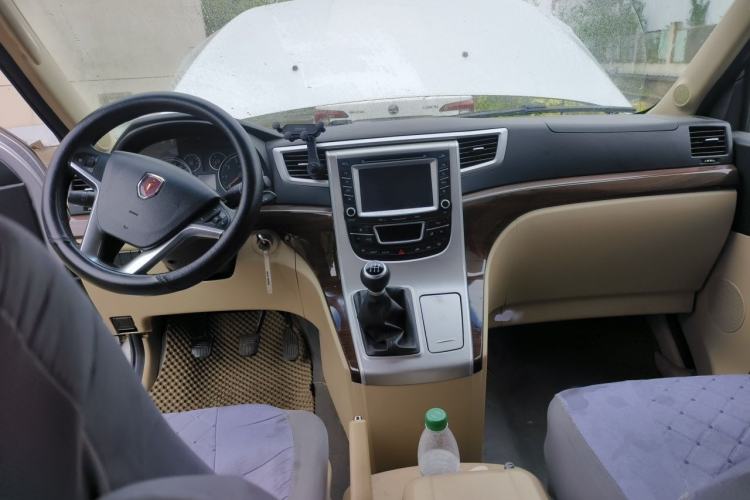 Used Jinbei Grace 2014 2.4L Luxury Model Long Wheelbase 9-Seater 4RB2 Interior 2