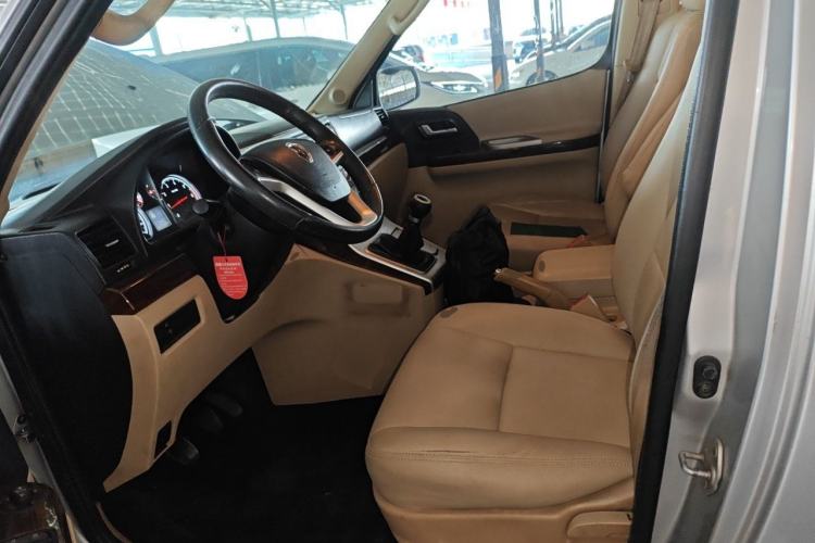 Used Jinbei Grace 2014 2.4L Standard Version Long Wheelbase 9-Seater 4RB2 Left Front Seat