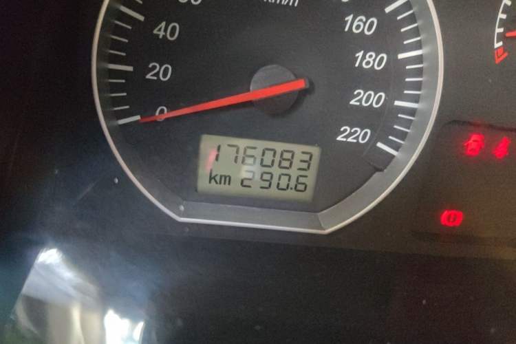 Used Jinbei Grace  Odometer Close Up
