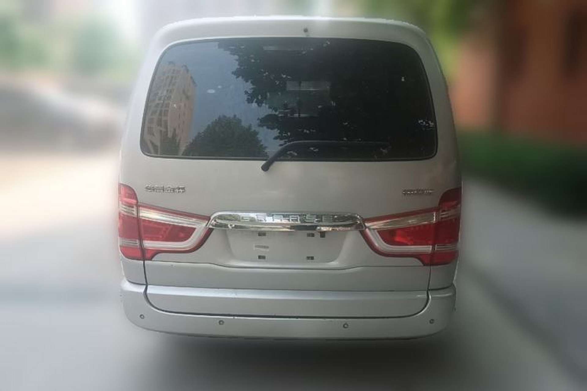 Used Jinbei Grace 2014 2.4L Standard Version Long Wheelbase 9-Seater 4RB2 Rear