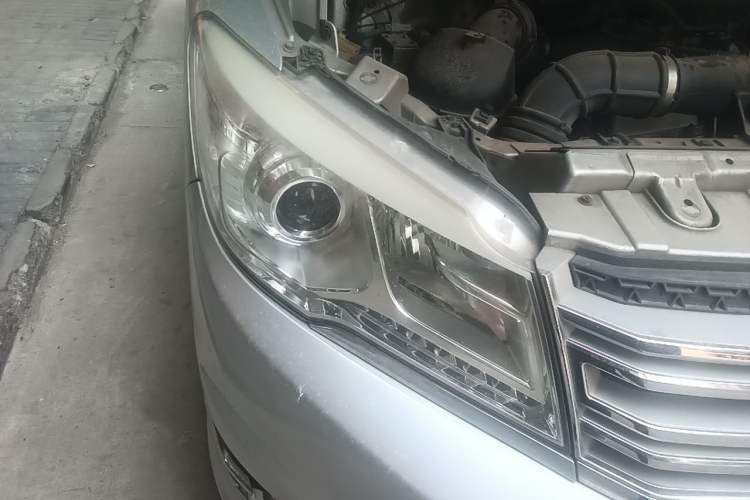 Used Jinbei Grace 2014 2.4L Standard Version Long Wheelbase 9-Seater 4RB2 Right Front Headlight