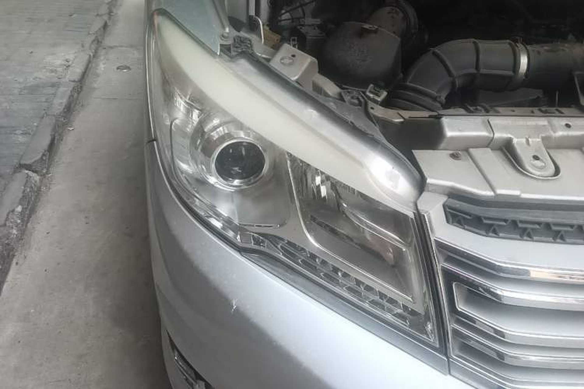 Used Jinbei Grace 2014 2.4L Standard Version Long Wheelbase 9-Seater 4RB2 Right Front Headlight