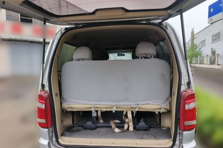 Used Jinbei Grace 2014 2.4L Luxury Model Long Wheelbase 9-Seater 4RB2 Trunk