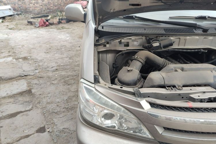 Used Jinbei Grace 2015 2.0L Classic Edition Standard Model Long Wheelbase 7/9 Seats Engine Bay Right