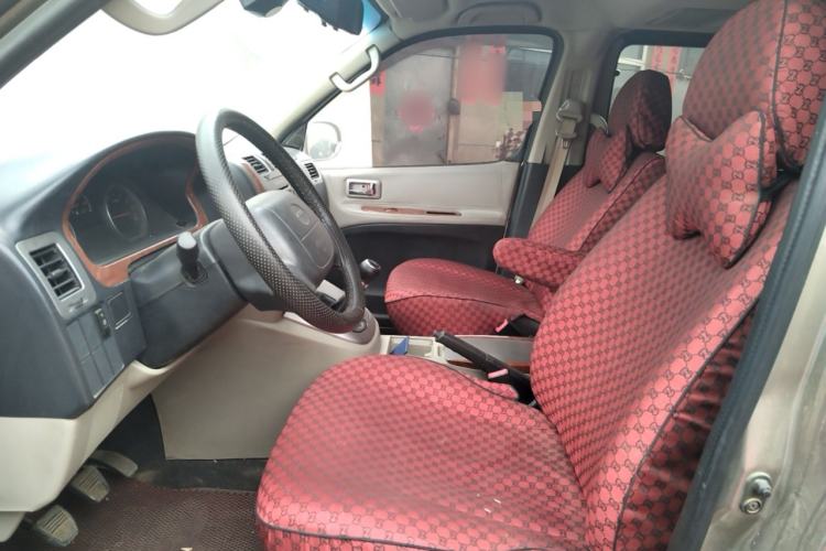 Used Jinbei Grace 2015 2.0L Classic Edition Standard Model Long Wheelbase 7/9 Seats Left Front Seat