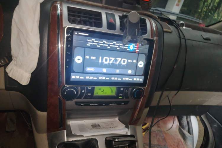 Used Jinbei Grace 2015 2.0L Classic Edition Standard Model Long Wheelbase 7/9 Seats Audio And AC Panel
