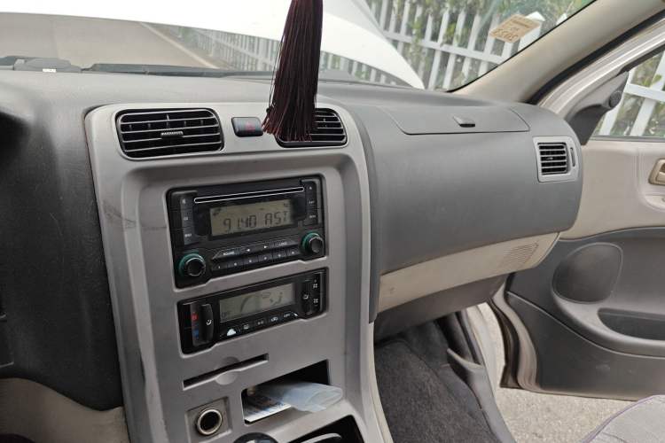 Used Jinbei Grace 2015 2.0L Classic Edition Standard Model Long Wheelbase 7/9 Seats Audio And AC Panel