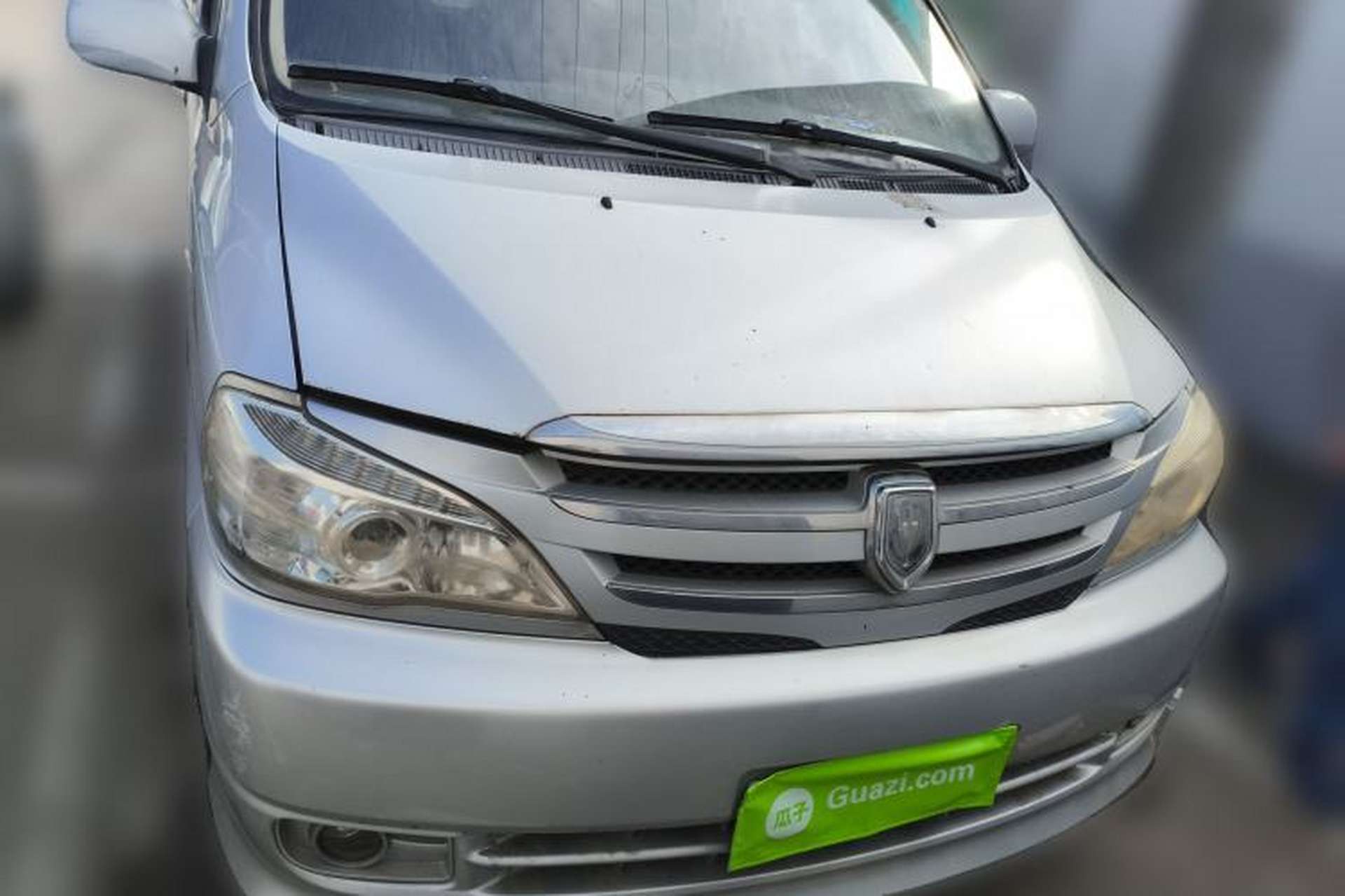 Used Jinbei Grace 2015 2.0L Classic Edition Standard Model Long Wheelbase 7/9 Seats Exterior 1