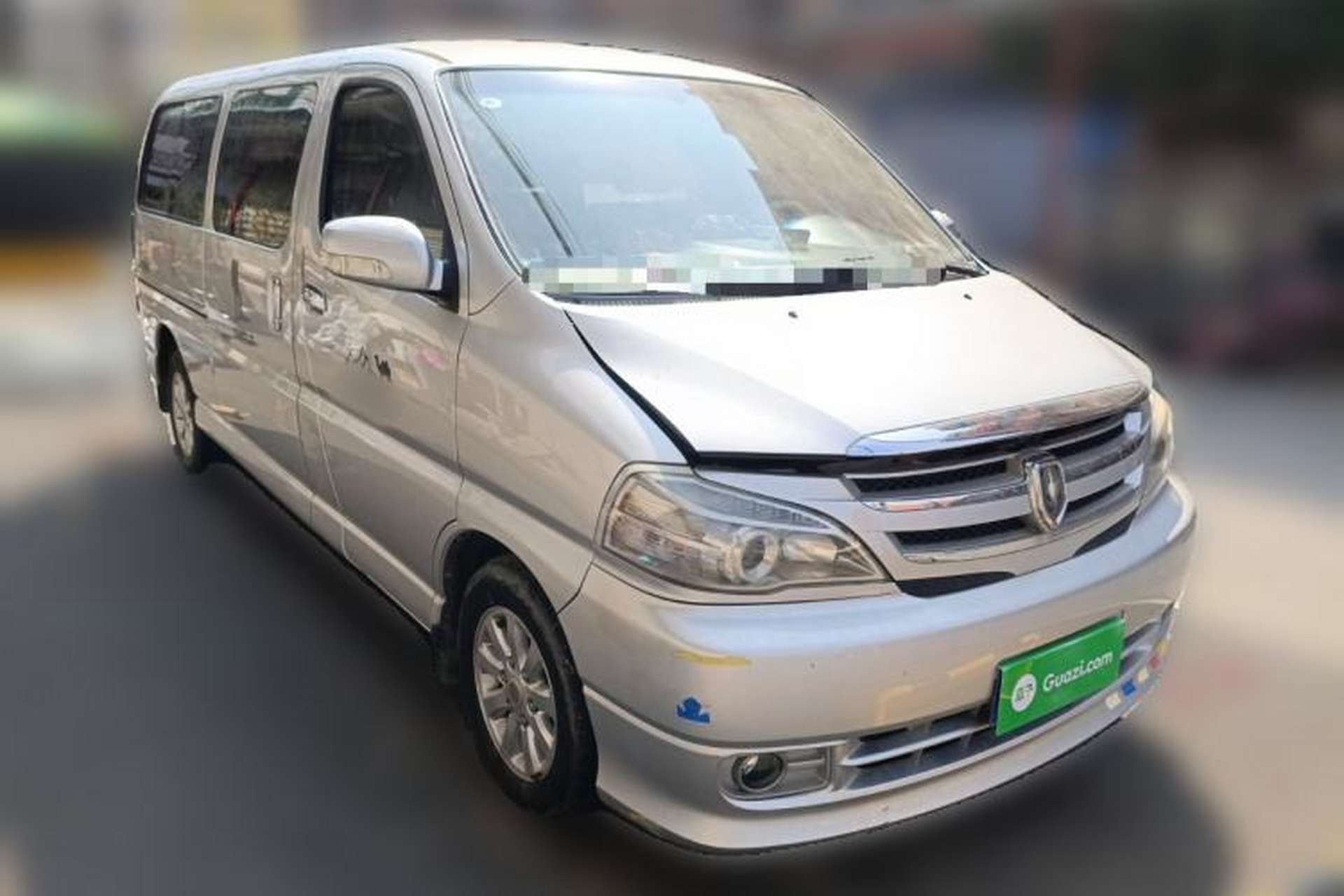 Used Jinbei Grace 2015 2.0L Classic Edition Luxury Long-Wheelbase 9-Seater Front Right 45 Deg