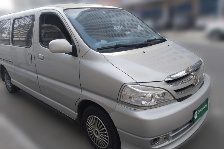 Used Jinbei Grace 2015 2.0L Classic Edition Standard Model Long Wheelbase 7/9 Seats Front Right 45 Deg