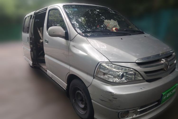 Used Jinbei Grace 2015 2.0L Classic Edition Standard Model Long Wheelbase 7/9 Seats Front Right 45 Deg