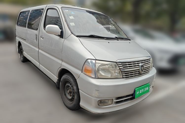 Used Jinbei Grace 2015 2.0L Classic Edition Standard Model Long Wheelbase 7/9 Seats Front Right 45 Deg