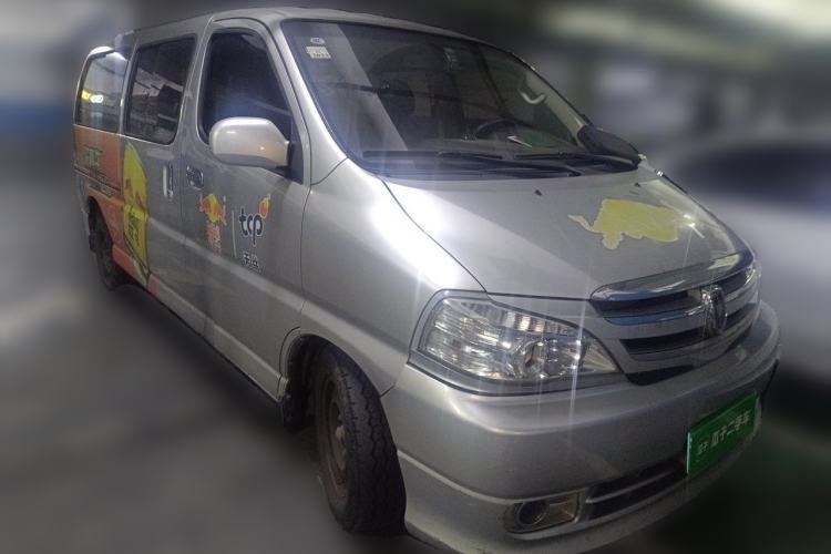 Used Jinbei Grace 2015 2.0L Classic Edition Standard Model Long Wheelbase 7/9 Seats Front Right 45 Deg
