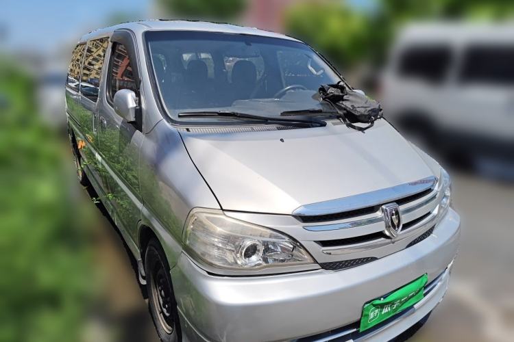 Used Jinbei Grace 2015 2.0L Classic Edition Basic Model Long Wheelbase 7-Seater Front Right 45 Deg
