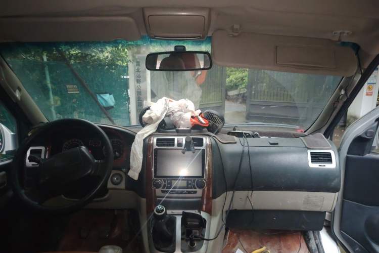 Used Jinbei Grace 2015 2.0L Classic Edition Standard Model Long Wheelbase 7/9 Seats Headliner