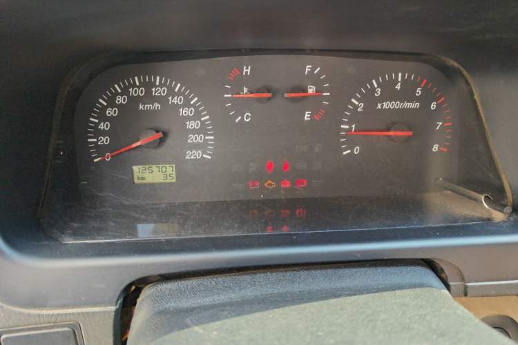 Used Jinbei Grace 2015 2.0L Classic Edition Standard Model Long Wheelbase 7/9 Seats Instrument Cluster