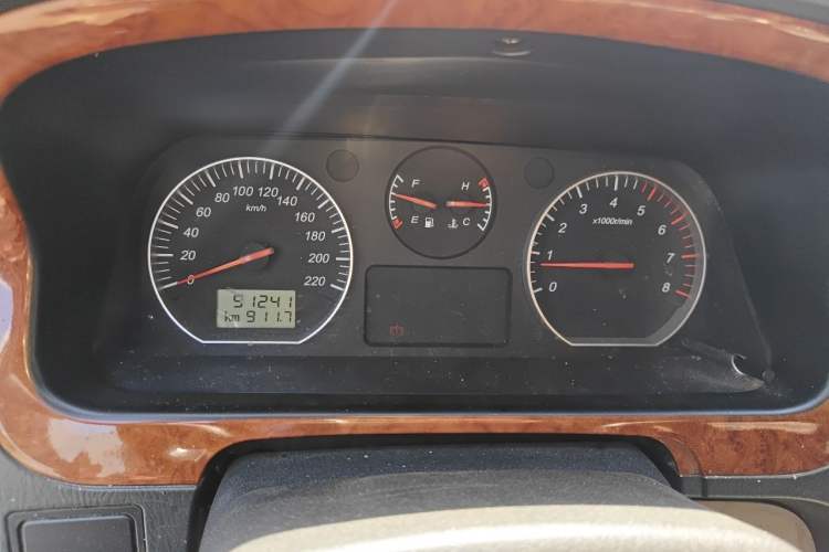 Used Jinbei Grace 2015 2.0L Classic Edition Basic Model Long Wheelbase 7-Seater Instrument Cluster