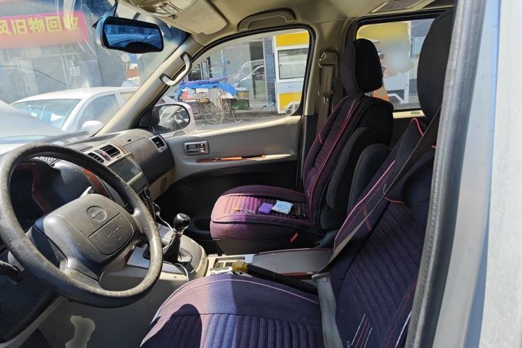 Used Jinbei Grace 2015 2.0L Classic Edition Basic Model Long Wheelbase 7-Seater Left Front Seat