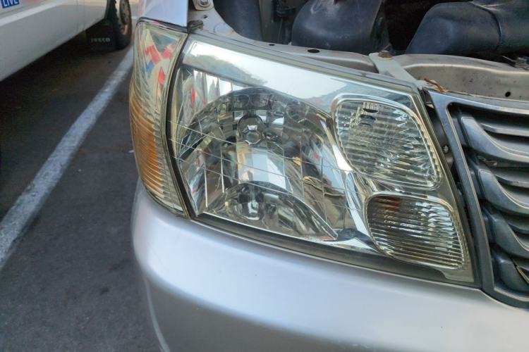 Used Jinbei Grace 2015 2.0L Classic Edition Standard Model Long Wheelbase 7/9 Seats Right Front Headlight