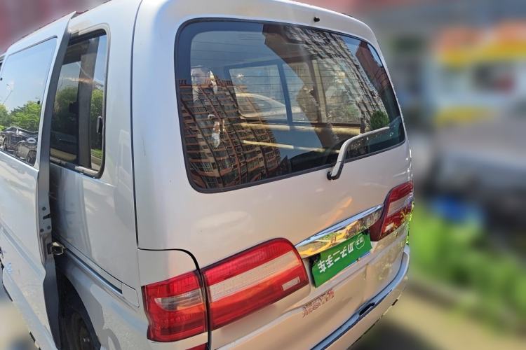 Used Jinbei Grace 2015 2.0L Classic Edition Basic Model Long Wheelbase 7-Seater Trunk