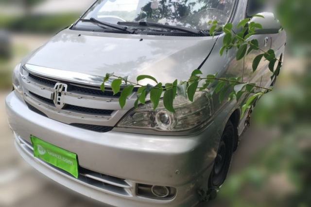 Used Jinbei Grace 2015 2.0L Classic Edition Standard Model Long Wheelbase 7/9 Seats
