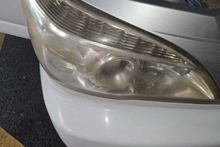 Used Jinbei Grace 2015 2.0L Classic Edition Standard Model Long Wheelbase 7/9 Seats Right Front Headlight