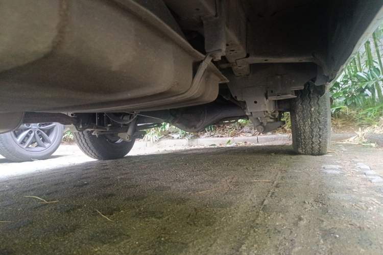 Used Jinbei Grace 2016 2.0L Express Utility Model Chassis Rear Left