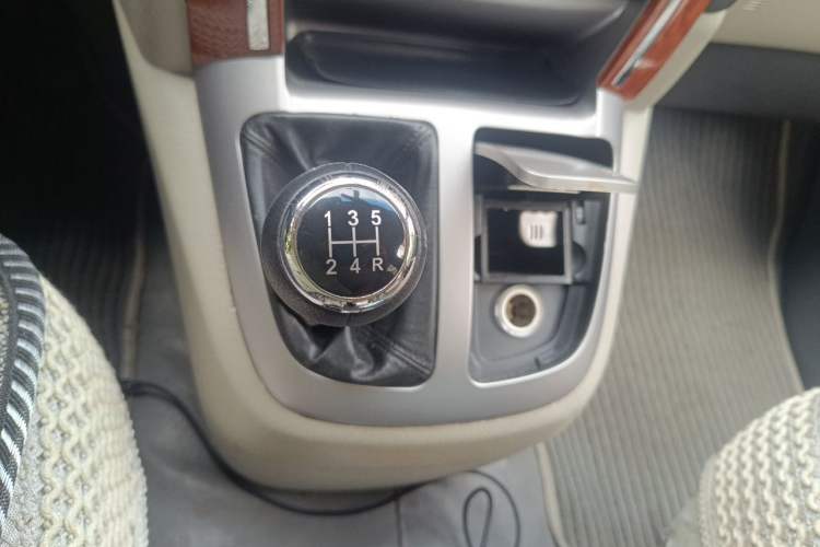Used Jinbei Grace 2016 2.0L Express Utility Model Gear Lever