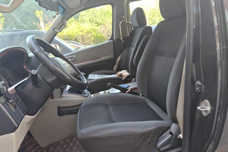 Used Jinbei Grace 2016 2.2L Classic Edition Standard Version Long Wheelbase 10 Seats Left Front Seat