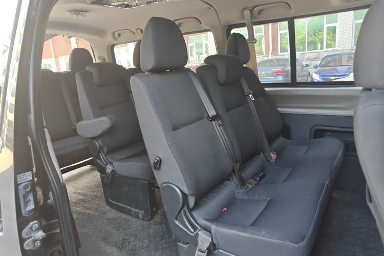 Used Jinbei Grace 2016 2.2L Classic Edition Standard Version Long Wheelbase 10 Seats Left Rear Seat
