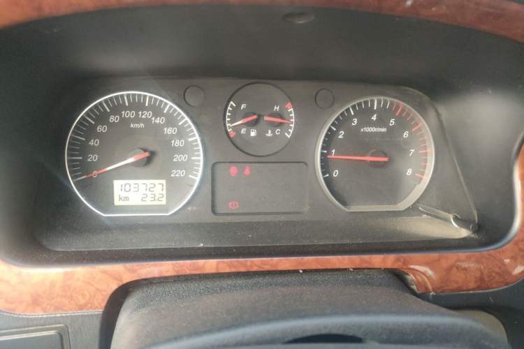 Used Jinbei Grace 2016 2.0L Standard Delivery Version Instrument Cluster