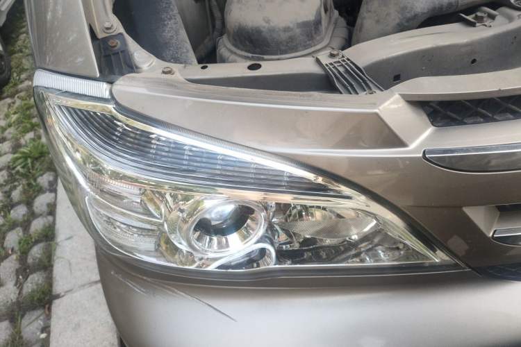 Used Jinbei Grace 2016 2.0L Standard Delivery Version Right Front Headlight