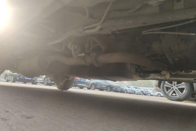 Used Jinbei Grace 2016 2.0L Express Comfort Model Chassis Front Right
