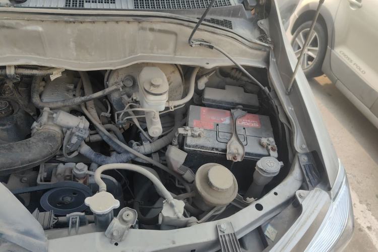Used Jinbei Grace 2016 2.0L Express Comfort Model Engine Bay Left