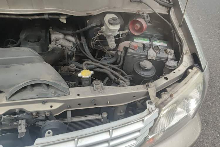 Used Jinbei Grace 2016 2.0L Express Utility Model Engine Bay Left
