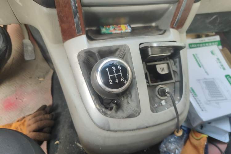 Used Jinbei Grace 2016 2.0L Express Comfort Model Gear Lever