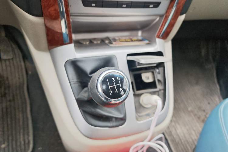 Used Jinbei Grace 2016 2.0L Express Utility Model Gear Lever