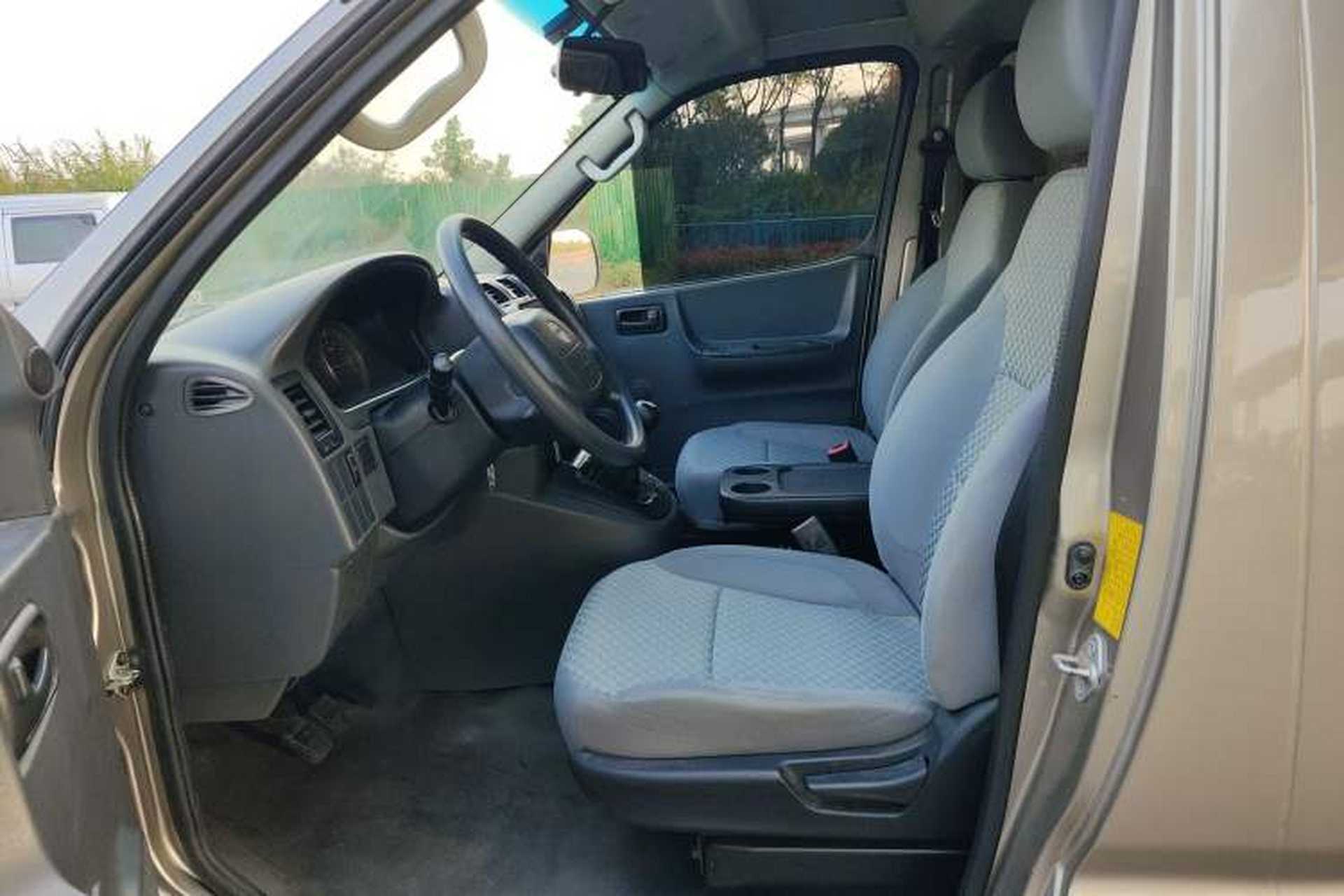 Used Jinbei Grace 2016 2.0L Express Utility Model Left Front Seat