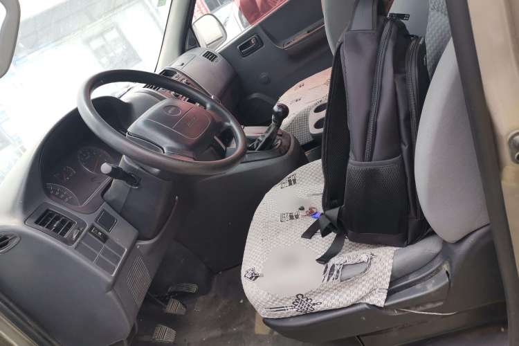 Used Jinbei Grace 2016 2.0L Express Utility Model Left Front Seat