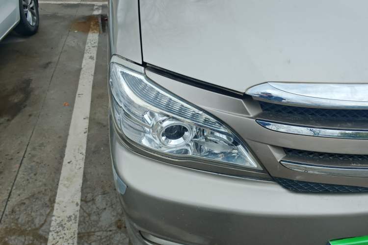 Used Jinbei Grace 2016 2.0L Express Utility Model Right Front Headlight