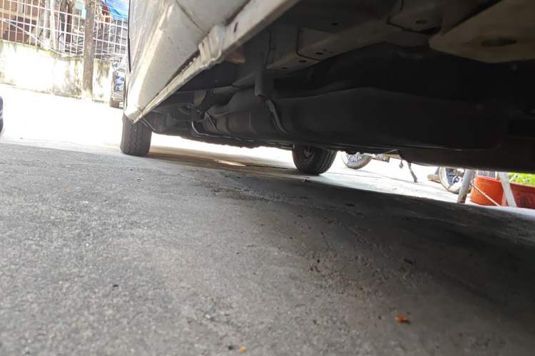 Used Jinbei Grace 2016 2.0L Express Utility Model Chassis Rear Left